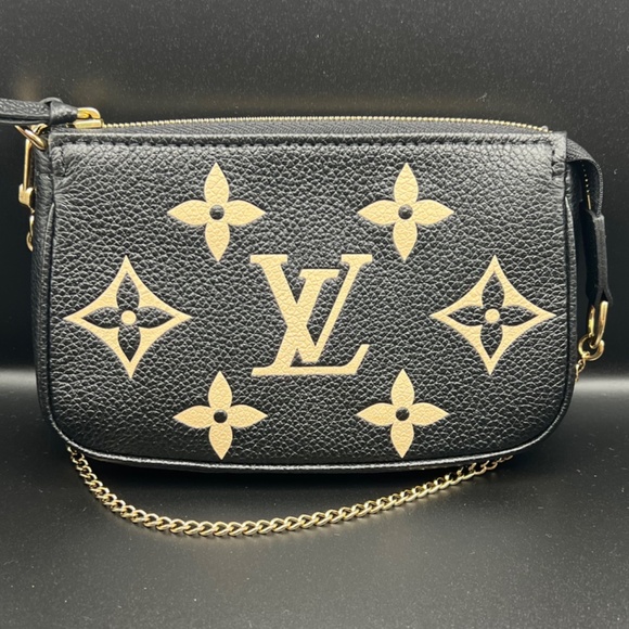LOUIS VUITTON Mini Pochette. NEW! Never Used. - Picture 3 of 11